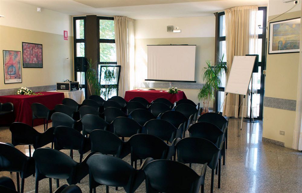 Hotel Ristorante Alcide 4*